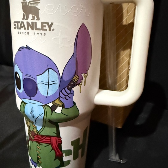 New Stanley 40oz Special White Tumbler with Jedi Based Blue Character Design - Picture 5 of 12